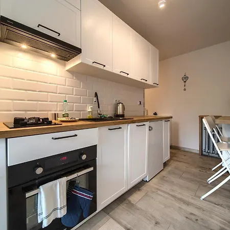 Apartment Park Skowroni Homely By Bookinghost *